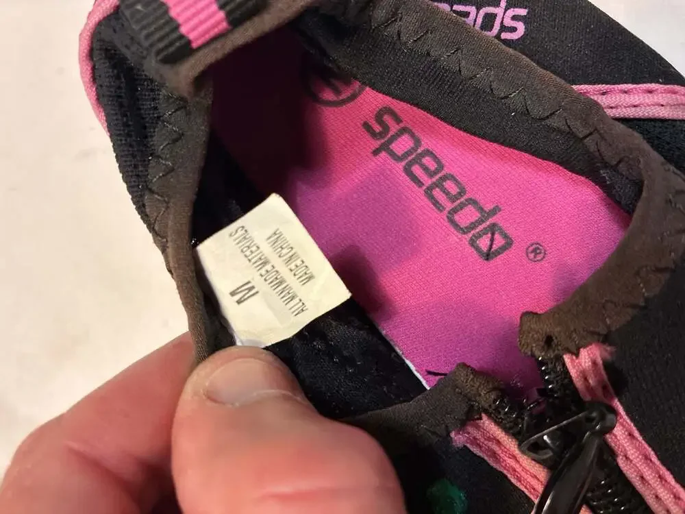 Speedo Girls Zipwalker Water Shoes Black Pink Size M Swim Shoes